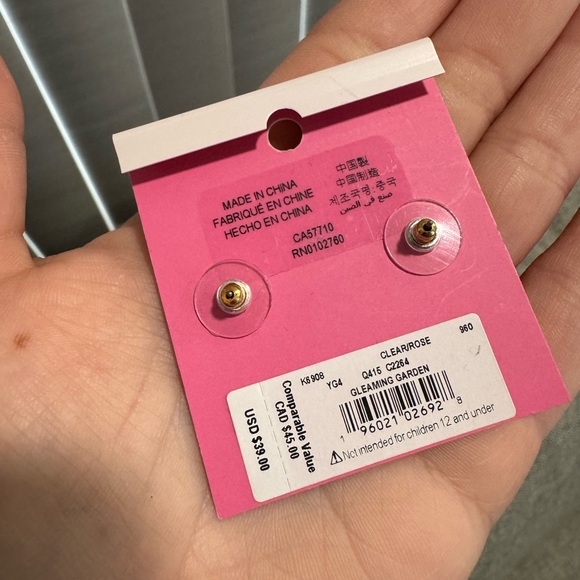 SOLD🌸FINAL SALE💐 KATE SPADE Gleaming garden delicate flower stud earrings ✨ - Picture 5 of 7